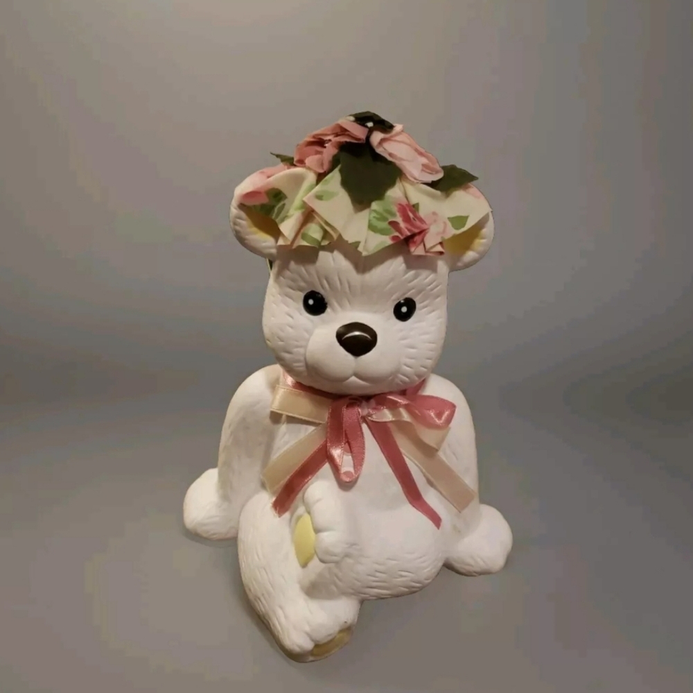 Vintage Trippies 1989  Ceramic Shelf Sitter  White Bear Bows Floral Hat